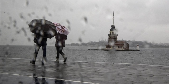 Meteoroloji İstanbul için saat verdi: Sağanak geliyor