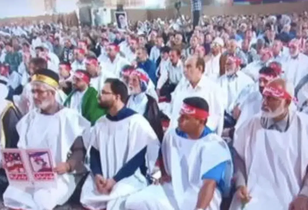7570-iranin-ahvaz-kentinde-kefenle-cuma-namazi-kildilar