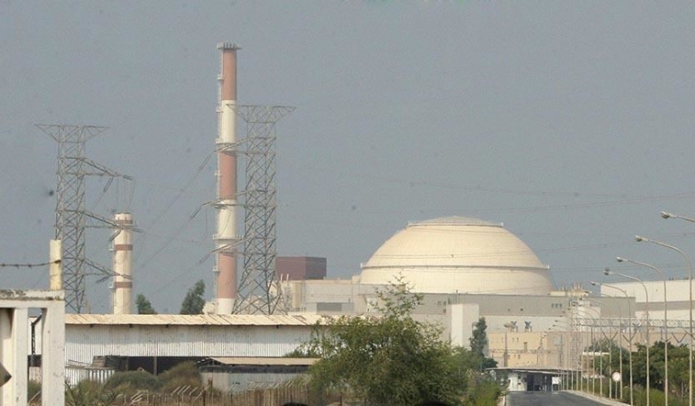 İran, Dimona reaktörünü potansiyel hedef olarak gösterdi