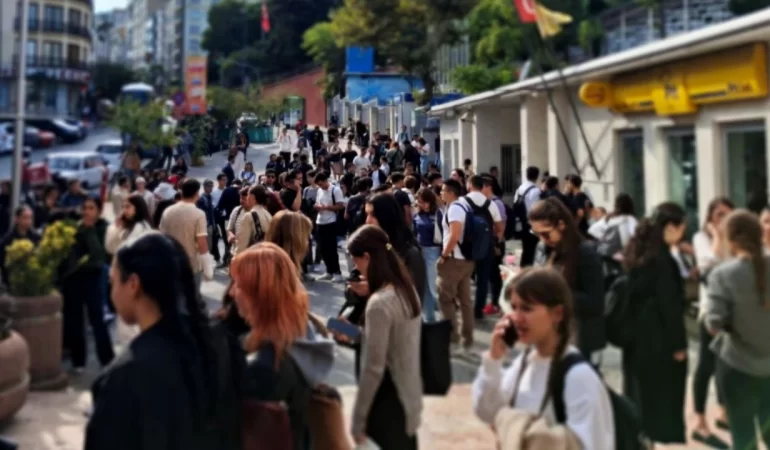 Marmara’da Korkutan Deprem: 17 Kişi Yaralandı