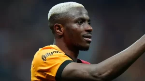 8240 italya basinindan flas iddia galatasarayda osimhen transferi durdurulabilir