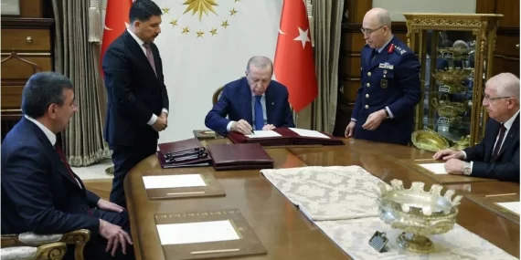 SELÇUK BAYRAKTAROĞLU GENELKURMAY BAŞKANI OLDU!