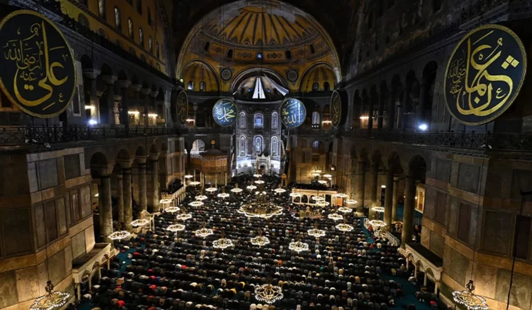 Ayasofya 5 Yılda 40 Milyon Ziyaretçiye Kapılarını Açtı