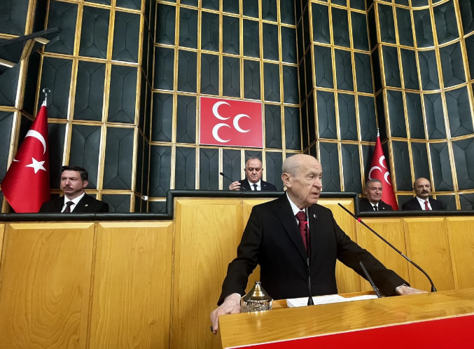 Devlet Bahçeli: Anayasa Tartışmaları ve Erdoğan’ın Yeniden Seçilmesi Gerekli