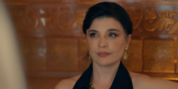 Gonca Vuslateri’den Sürpriz Metroya Bindi !