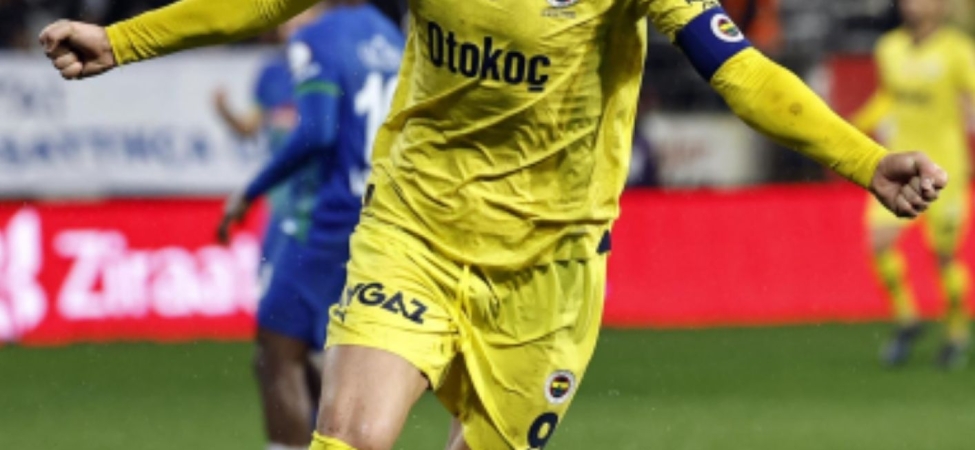 FENERBAHÇE’DE YENİ HOCA ARAYIŞI (1)