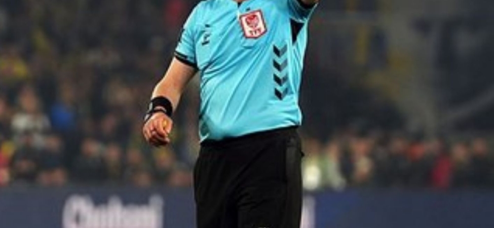 FENERBAHÇE’DE YENİ HOCA ARAYIŞI (1)