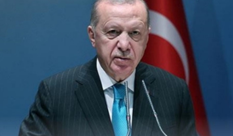 Cumhurbaşkanı Erdoğan ve Yılmaz, A Milli Takımı Kocaeli’de Yalnız Bırakmadı: 4-1’lik Galibiyet Coşkusu