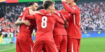 FENERBAHÇE’DE YENİ HOCA ARAYIŞI (13)