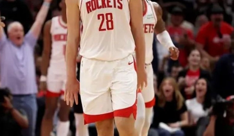 Alperen Şengün’den Memphis Karşısında Muhteşem Performans: Rockets Farklı Kazandı