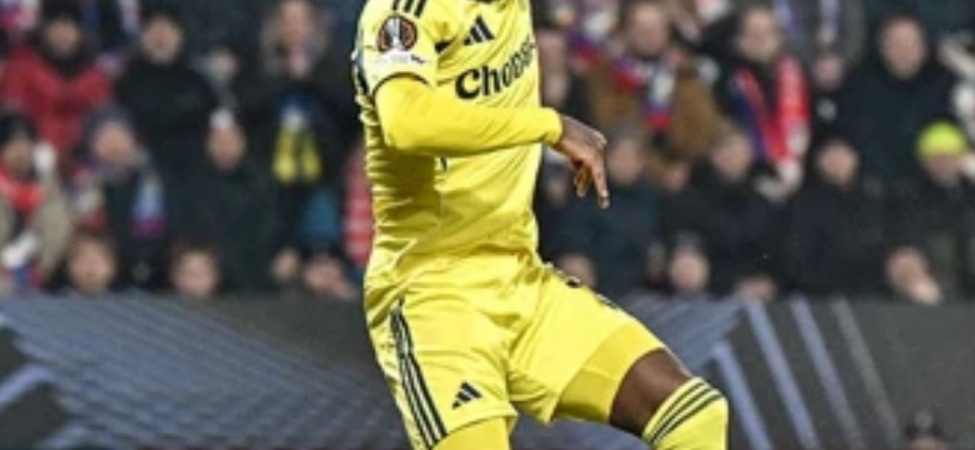 FENERBAHÇE’DE YENİ HOCA ARAYIŞI (26)