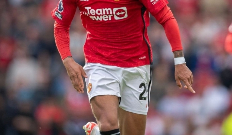 Manchester United, Jadon Sancho Defterini Kapatıyor: Yıldız Futbolcu Sezon Sonunda Serbest Kalıyor