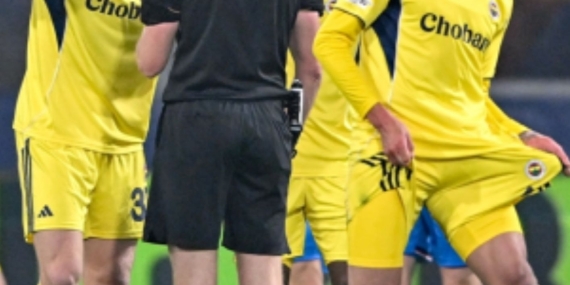 Fenerbahçe’nin Penaltı Tepkisi Gündemde: Hakem İzledi Ama Karar Değişmedi