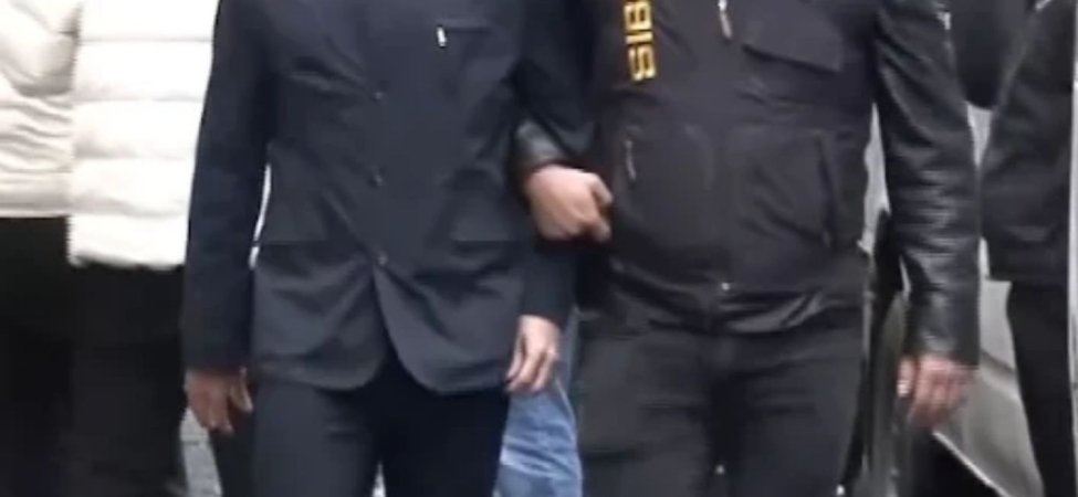 FENERBAHÇE’DE YENİ HOCA ARAYIŞI (3)