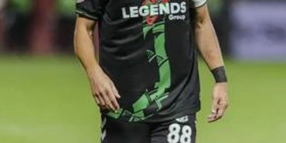 Sakaryaspor’da Caner Erkin’in Tokat Krizi: Kırmızı Kartla Oyun Dışı Kaldı