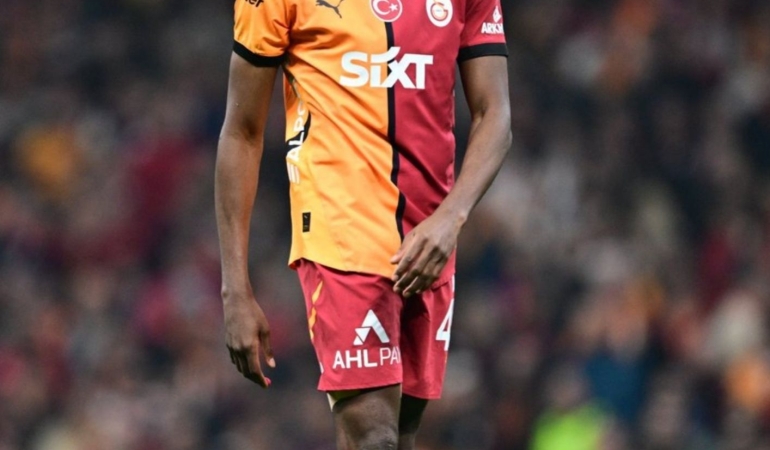 VICTOR OSIMHEN DEVRE ARASINDA GÖZYAŞLARIYLA SOYUNMA ODASINA GİTTİ: NİJERYA DÜNYA KUPASI’NA VEDA ETTİ