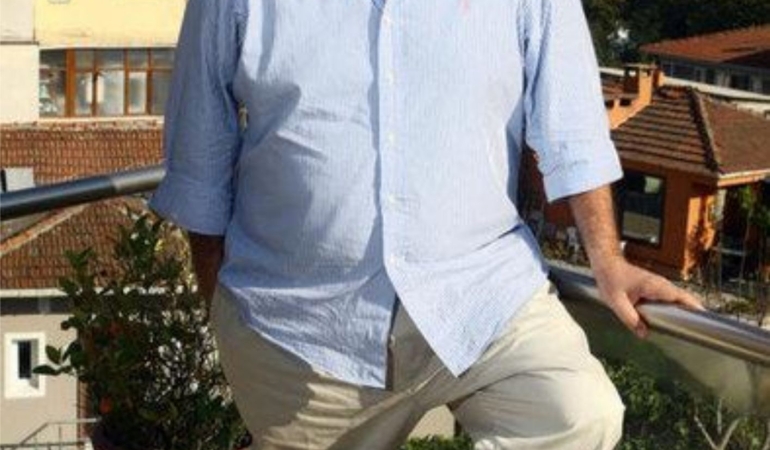 Ahmet Çakar’dan Endişelendiren Haber: Tekrar Hastaneye Kaldırıldı