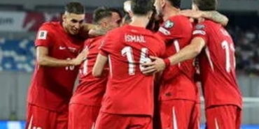 FENERBAHÇE’DE YENİ HOCA ARAYIŞI (5)