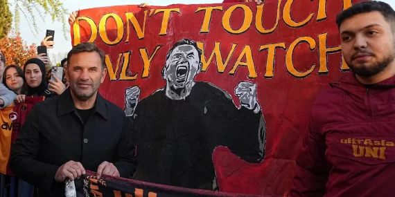 GALATASARAY, SAMSUN’DA ÇİÇEKLERLE KARŞILANDI!