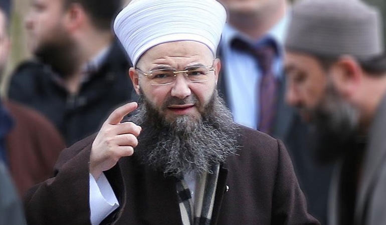 SAHTE DİPLOMA TARTIŞMASINA CÜBBELİ AHMET DE KATILDI!