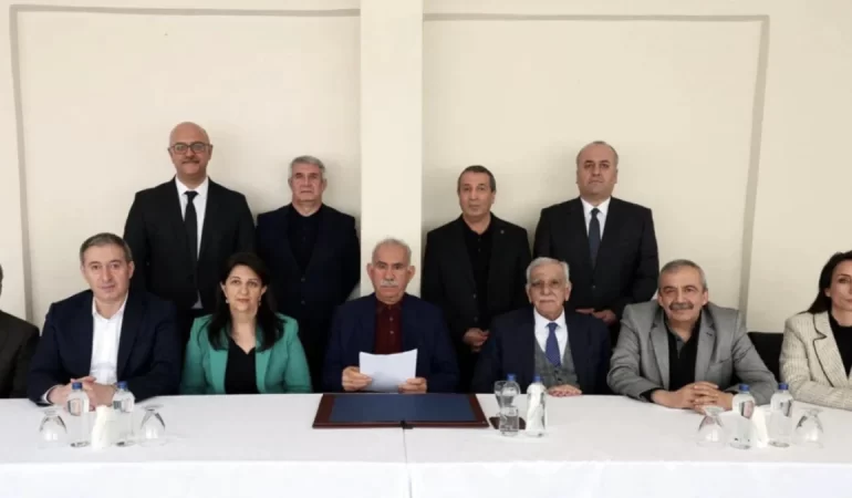 PKK SİLAH BIRAKMA KARARI ALDI