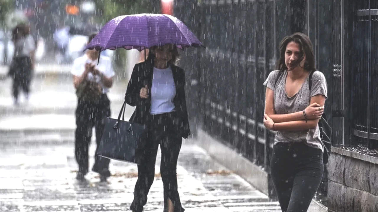 Yağmur Geliyor! Meteoroloji Sağanak Yağış İçin Uyardı
