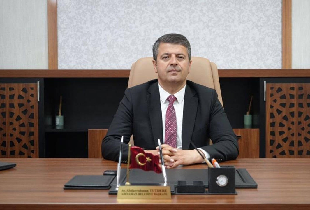 adiyaman-belediye-baskani-abdurrahman-tutdere-gozaltina-alindi