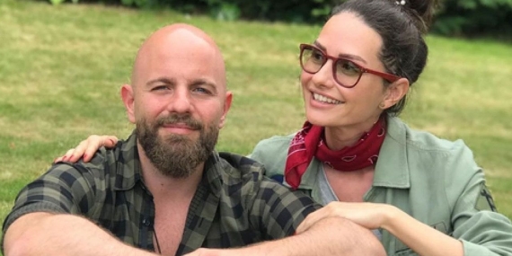 Özilhan Çifti 14 Yıllık Evliliğine Noktayı Koydu!