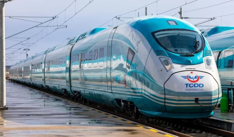 YÜKSEK HIZLI TREN SEFERLERİ DURDURULDU!