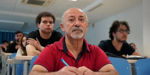 Antalya’da 63 Yaşında Üniversiteli Oldu