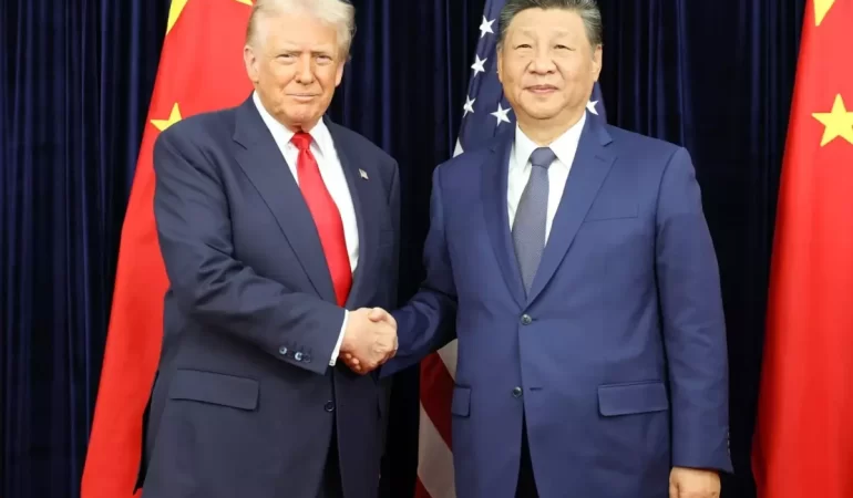 Trump ve Şi Cinping Güney Kore’de bir araya geldi