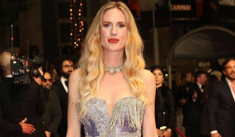 Aile ve Yatırım Dengesini Başaran Wilma Elles’in Serveti Dudak Uçuklatıyor