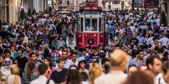 Yoksulluk ve Güvencesizlik Sebebiyle Türkiye’de Nüfus Artışı Düşüyor