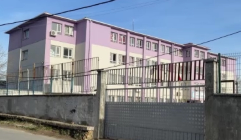 Okulda Hademe Müdürü Zehirlemeye Çalıştı, Mahkeme Tutukladı