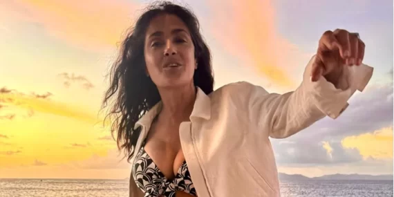 58 YAŞINDA TAŞ GİBİ: SALMA HAYEK’İN BESLENME SIRLARI