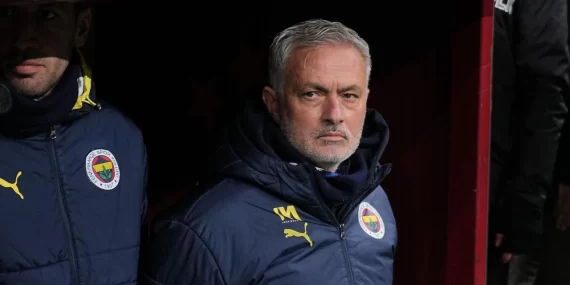 GALATASARAY’DAN MOURINHO’YA IRKÇILIK SUÇLAMASI!