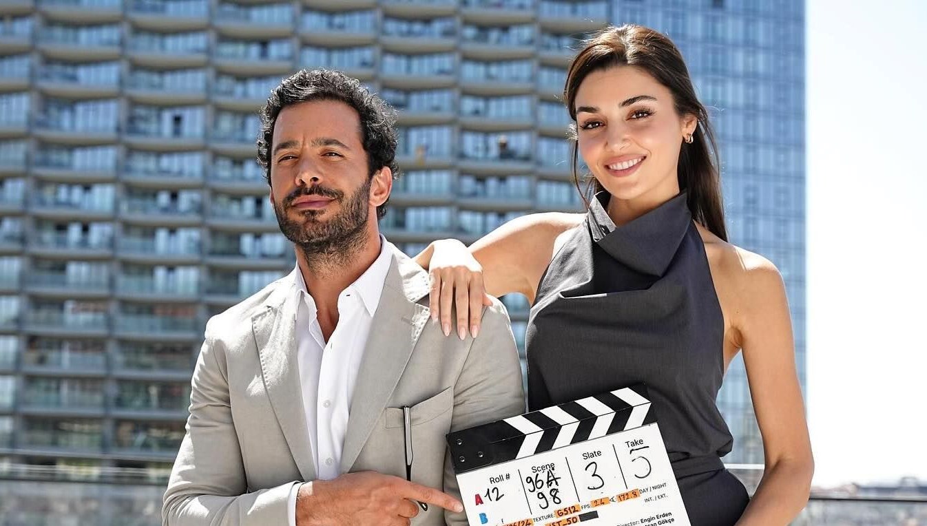 baris-arduc-vilayet-hande-ercel-aski-hatirla-dizisinde-bulusuyor-takim-tamamlandi-PjiJsCB8