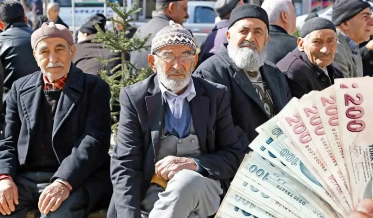 Milyonlarca Emekliyi İlgilendiriyor! Maaşlara 25 Bin TL Eklenebilir
