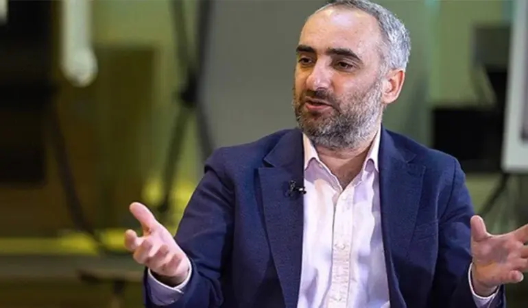 Hülya Avşar’ın Domuz Eti Sahnesine Saymaz’tan Tepki