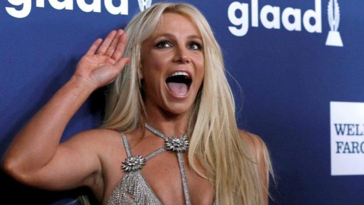 britney-spears-ciplak-fotograf-paylasti-PfdXdy2G.jpg