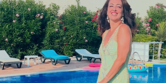 Meltem Cumbul’un Kırmızı Tercihi Fenerbahçe’de İkiye Bölünmeye Sebep Oldu