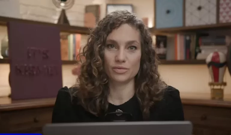 Nevşin Mengü’den Sağ–Sol Ahlak Kıyaslaması