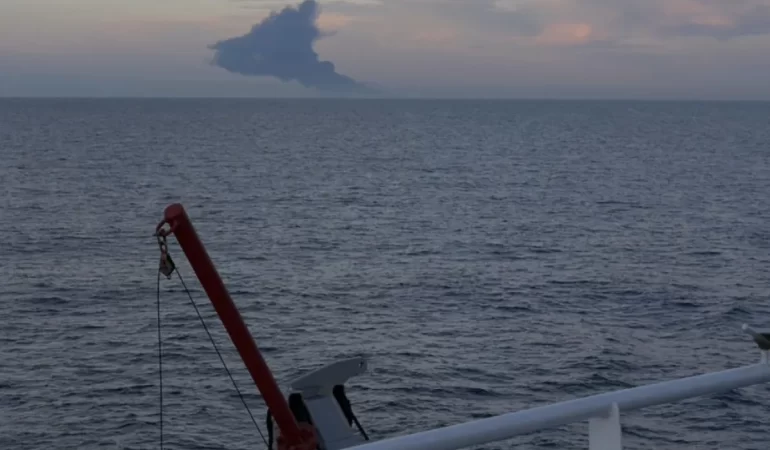 Kocaeli ve Kastamonu Açıklarında İki Tankerde Patlama: Mürettebat Kurtarıldı!