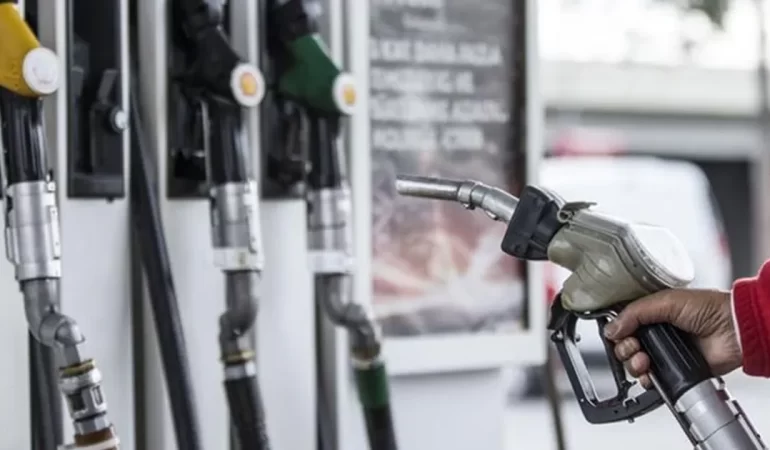 Akaryakıtta Fiyat Hareketliliği Sürüyor: Otogaza Gece Yarısı 80 Kuruş Zam