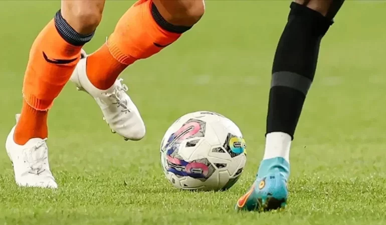 Bahis skandalında yeni gelişmeler: Futbolcular ve hakemler gözaltında