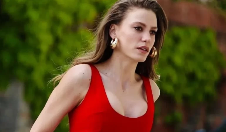 Serenay Sarıkaya’dan Geçmişe Samimi Bakış: “O Zamanlar Özgüvensizmişim”