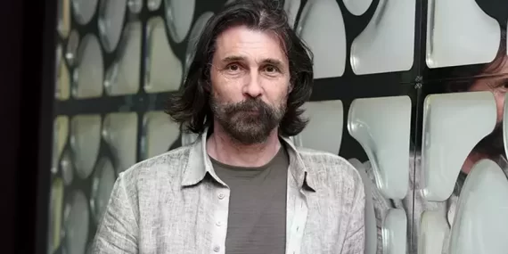 Erdal Beşikçioğlu’nun Kızı Derin İlk Kez Galada Görüntülendi