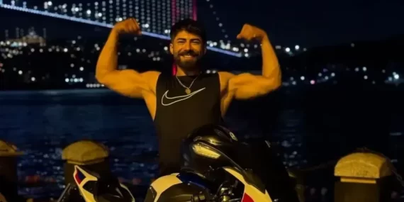 Kocaeli TEM Otoyolu’nda Trafik Kazası: Genç Fenomen Yaşamını Yitirdi