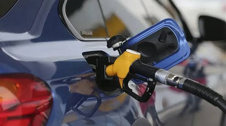 Motorine bir zam daha! Litre fiyatı 80 lirayı aştı