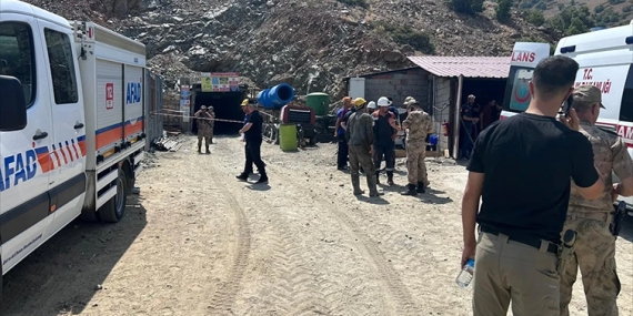 ELAZIĞ’DA MADEN OCAĞINDA GÖÇÜK!